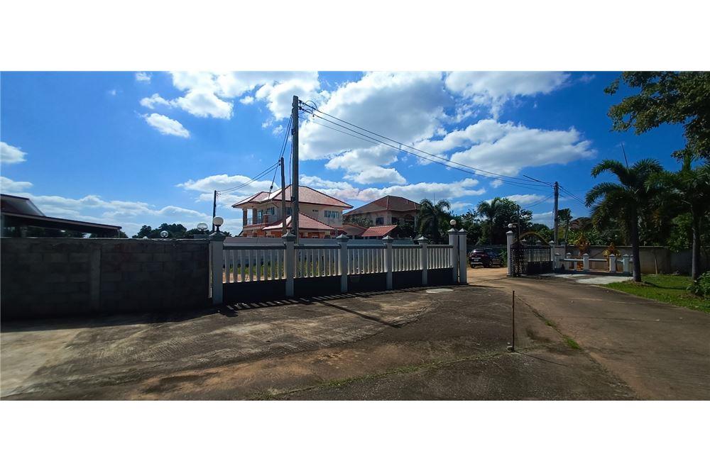 Wiang Chiang Rai for sale Second hand house land and condo for rent